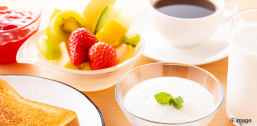 駅徒歩1分だからゆっくり朝食がとれる